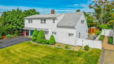 50 Serpentine Lane, House other with 6 bedrooms, 2 bathrooms and null parking in Levittown NY | Image 3