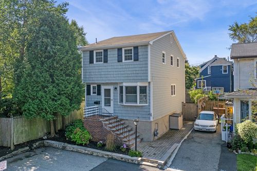 31 Lincoln Park, Marblehead, MA, 01945-2553 | Card Image