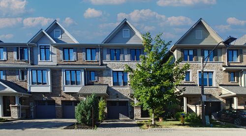 74 Esplanade Lane, Grimsby, ON, L3M0H2 | Card Image