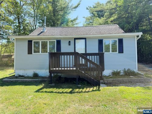 15 Forest St, Branchville, NJ, 07826-4350 | Card Image