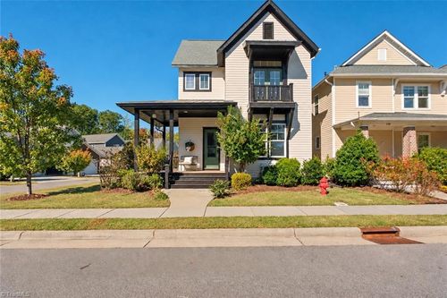 140 Rock Ledge Dr, Chapel Hill, NC, 27516-9827 | Card Image