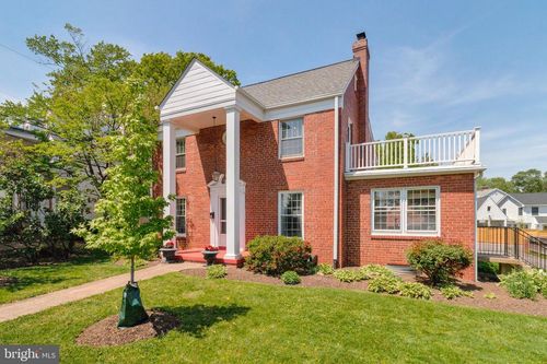 6211 Langston Blvd, ARLINGTON, VA, 22205-2011 | Card Image