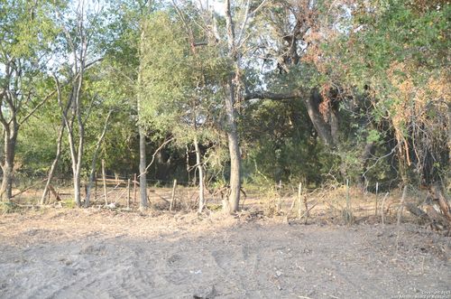 TBD E Hondo Ave, Devine, TX, 78016 | Card Image