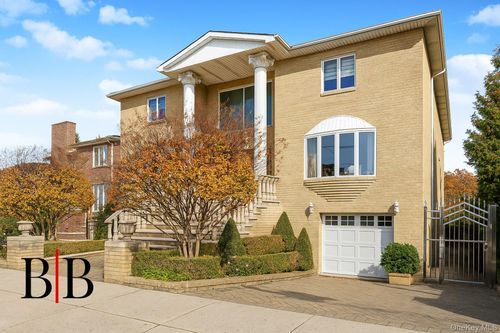 2017 E 74th St, Brooklyn, NY, 11234-6232 | Card Image