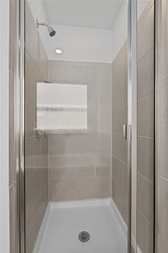 Full bath with a stall shower | Image 15