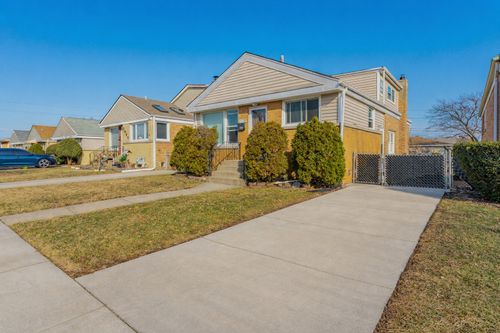 3529 George St, Franklin Park, IL, 60131-1617 | Card Image