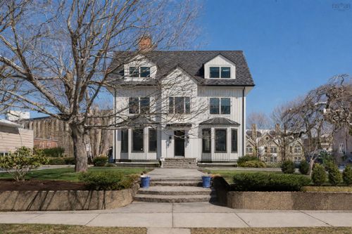 785 Young Avenue, Halifax, NS, B3H2V8 | Card Image