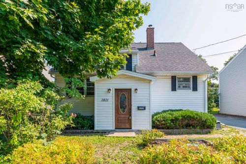 2821 Ralph Devlin Dr, House with 4 bedrooms, 2 bathrooms and null parking in Halifax NS | Card Image
