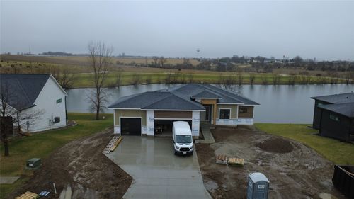 335 Chestnut St, De Soto, IA, 50069-1037 | Card Image