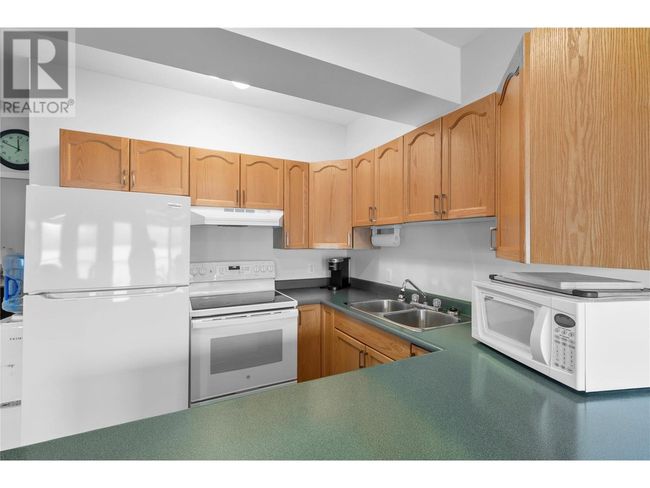 8B - 3935 Eagle Bay Rd, Townhouse with 2 bedrooms, 1 bathrooms and 1 parking in Eagle Bay BC | Image 12