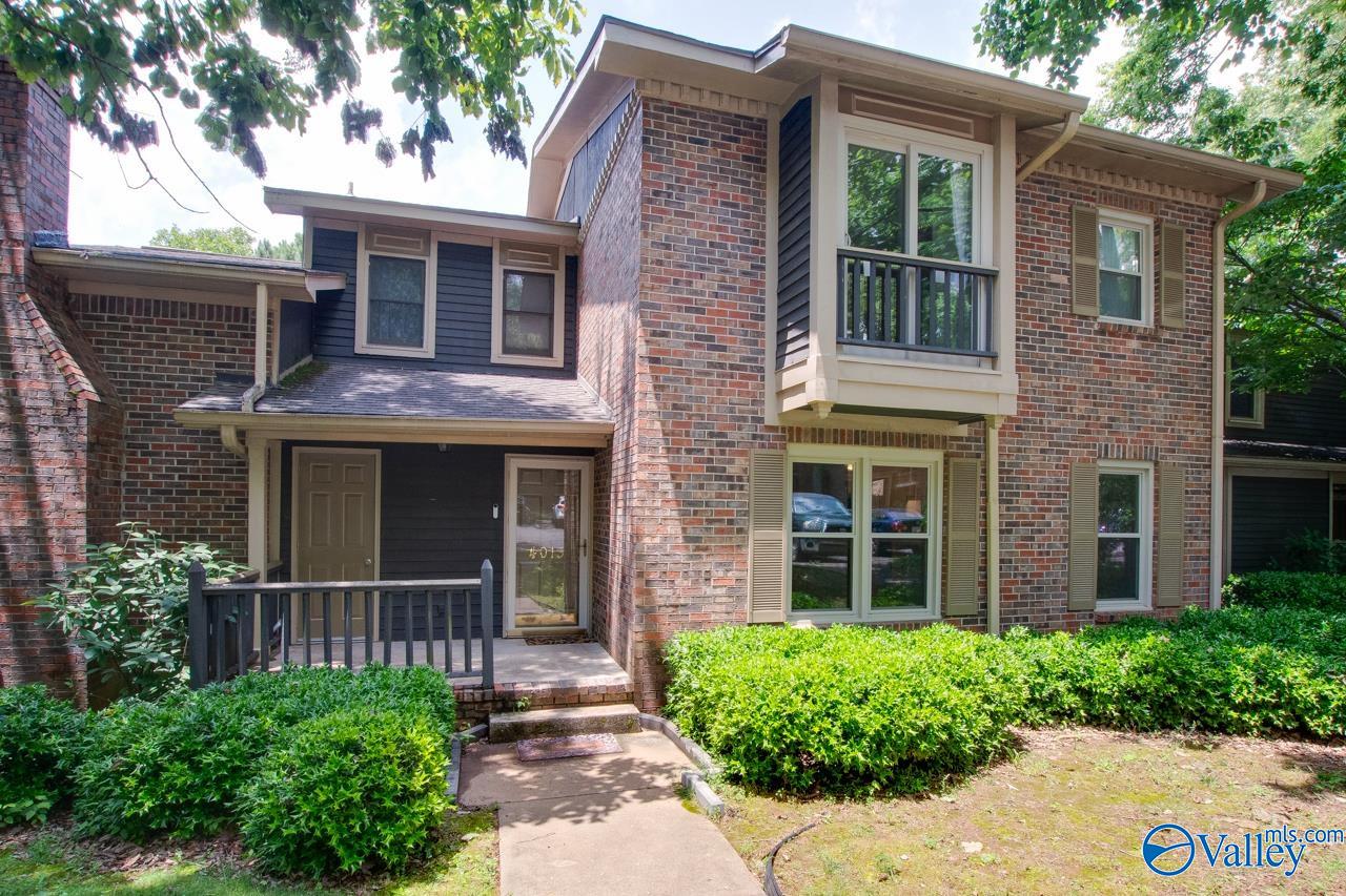 Belle Grove Dr, Huntsville, AL 35802