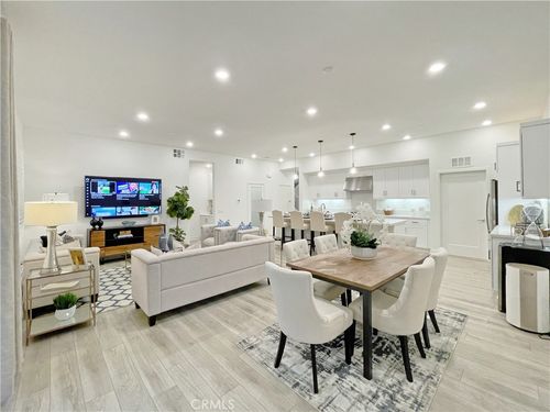407 Transport, Tustin, CA, 92782 | Card Image