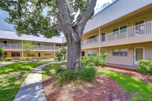 5-10037 62nd Ter N, ST PETERSBURG, FL, 33708-4551 | Card Image