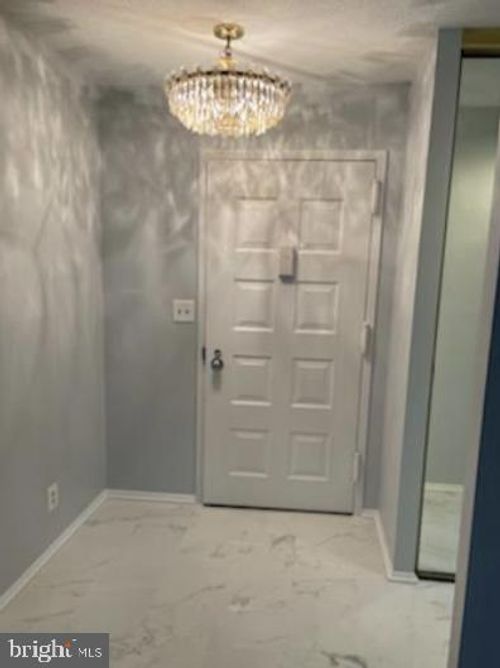 unit-124-8340 Greensboro Dr, MCLEAN, VA, 22102-3535 | Card Image