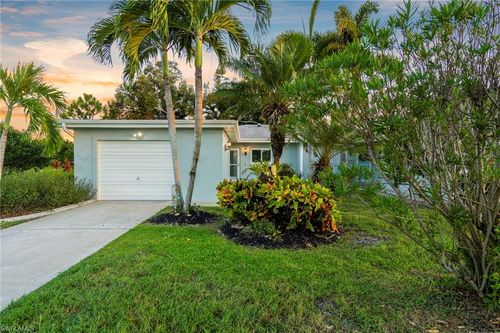 8600 Granada Ct, FORT MYERS, FL, 33907-4015 | Card Image