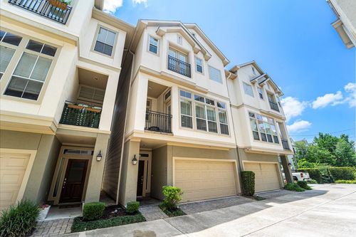 641 Hartman St, Houston, TX, 77007-5802 | Card Image