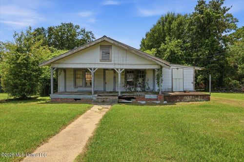 106 W Bell Ave, Mendenhall, MS, 39114-3702 | Card Image