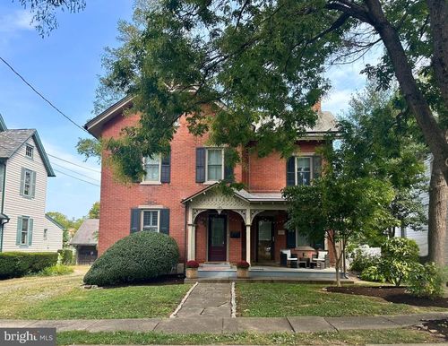 121 Cottage St, DOYLESTOWN, PA, 18901-4405 | Card Image