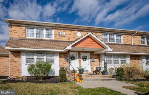 5523 Wellington Ave, Ventnor City, NJ, 08406-1425 | Card Image