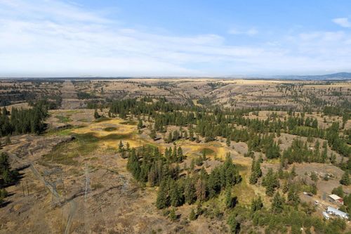 nka Johns Rocky Way E, Davenport, WA, 99122 | Card Image