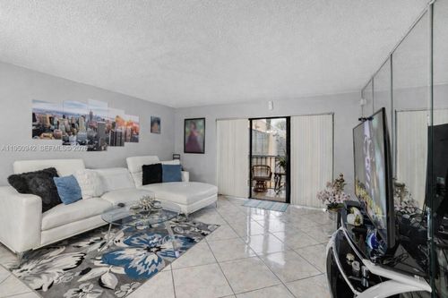 apt-323w-8415 Sw 107th Ave, Miami, FL, 33173-4368 | Card Image