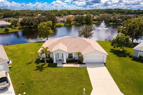 2560 Hawks Preserve Dr, Fort Myers, FL, 33905-2427 | Card Image