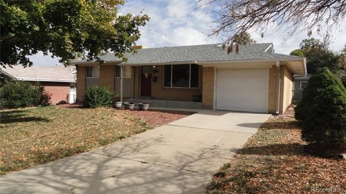 338 S Wheeling Way, Aurora, CO, 80012-2449 | Card Image