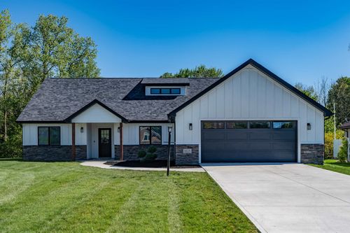 11618 Yellowstone Trl, Harlan, IN, 46743-9735 | Card Image