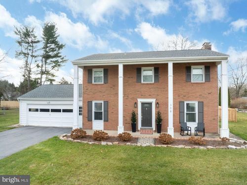 308 Madison St, STATE COLLEGE, PA, 16801-2739 | Card Image