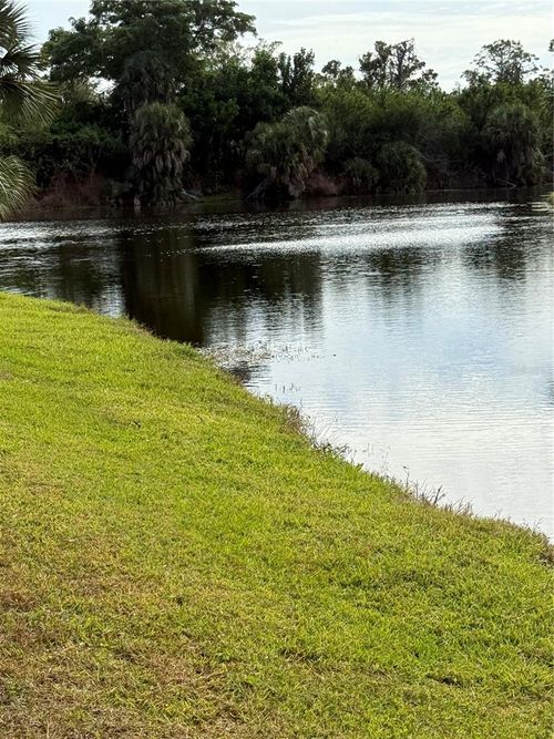 7483 Regina Dr, ENGLEWOOD, FL, 34224-7956 | Card Image