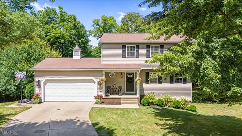 292 Summerhill Dr, Aurora, OH, 44202-8012 | Card Image