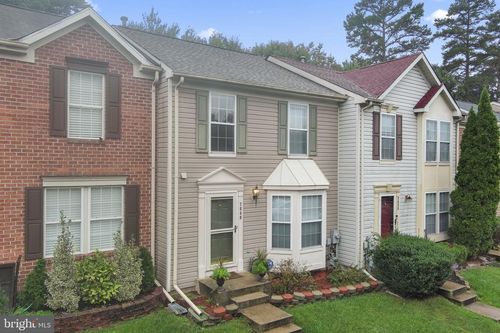 7840 Foxfarm Ln, GLEN BURNIE, MD, 21061-6323 | Card Image