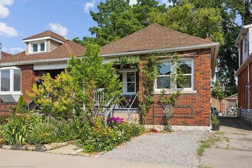 138 Cope St, Hamilton, ON, L8H5B4 | Card Image