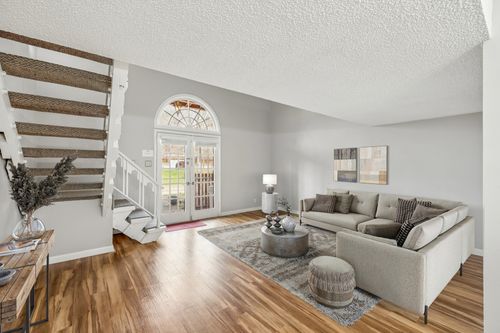 apt-89-214 Old Hickory Blvd, Nashville, TN, 37221-7093 | Card Image