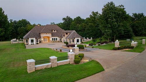 8 Stoneridge Trl, Longview, TX, 75605-2725 | Card Image