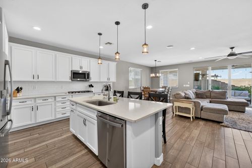 450 E Zion Pl, Chandler, AZ, 85249-5700 | Card Image