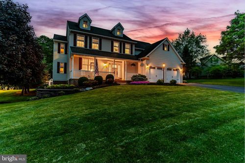 31 Silver Maple Dr, BOILING SPRINGS, PA, 17007-9598 | Card Image
