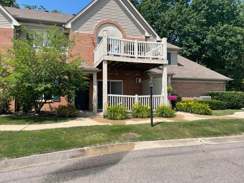 404 Marigold Circle Circle, Westland, MI, 48185 | Card Image