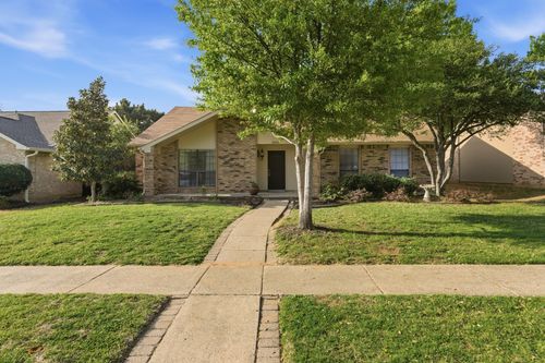 2805 Stratford Ln, Flower Mound, TX, 75028-1549 | Card Image