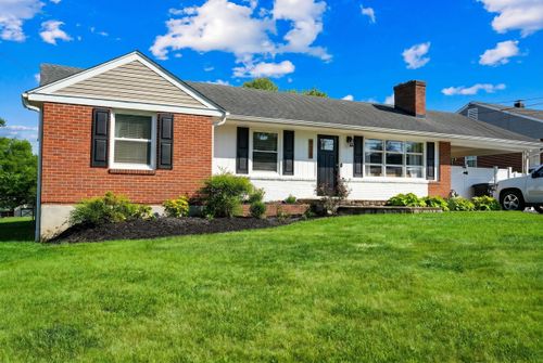 921 Ridgecrest Dr, Roanoke, VA, 24019-6239 | Card Image