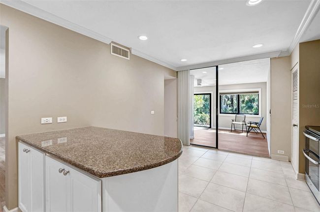 304 Pine Run Dr, Condo with 2 bedrooms, 2 bathrooms and null parking in OSPREY FL | Image 4
