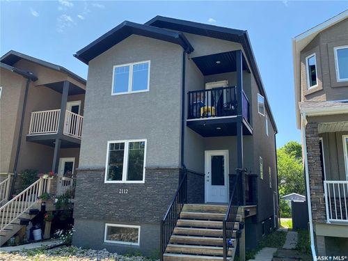 2112 Princess St, Regina, SK, S4T3Z6 | Card Image