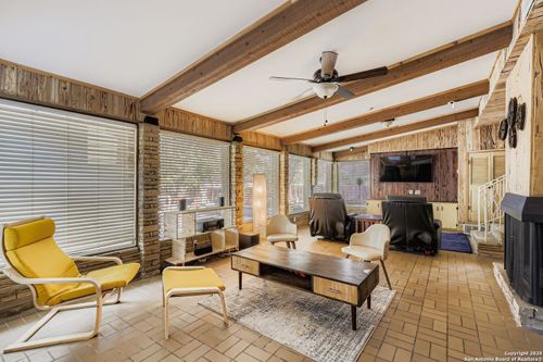 800 Terrell Rd, San Antonio, TX, 78209-6118 | Card Image