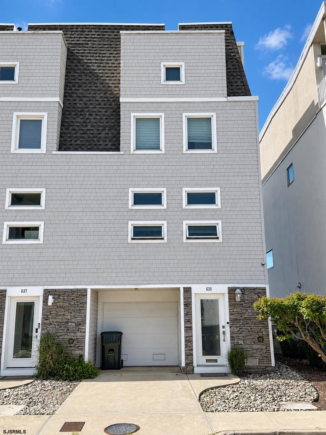 Residential Lease in Atlantic City