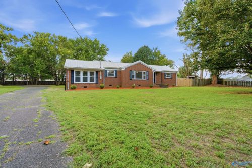 808 Rolan Gooch Rd, Toney, AL, 35773-7137 | Card Image