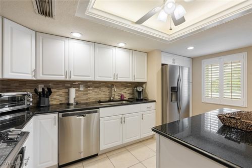 apt-202-2264 Winkler Ave, FORT MYERS, FL, 33901-9157 | Card Image