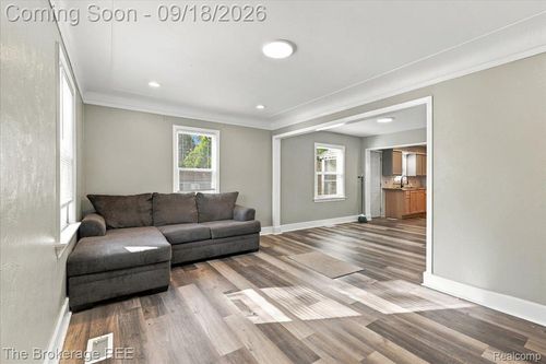 1398 Merle Ave, Burton, MI, 48509-2177 | Card Image