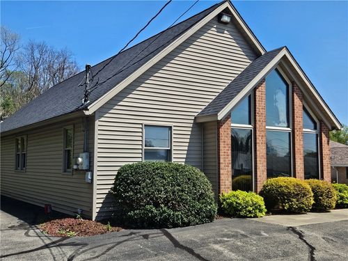 1637 N Main Street Ext, Butler, PA, 16001-1512 | Card Image