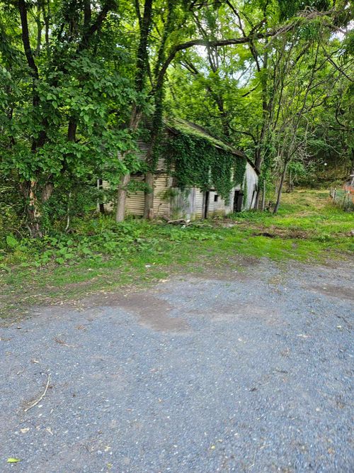 3 Mossy Creek Rd, MOUNT SOLON, VA, 22843 | Card Image