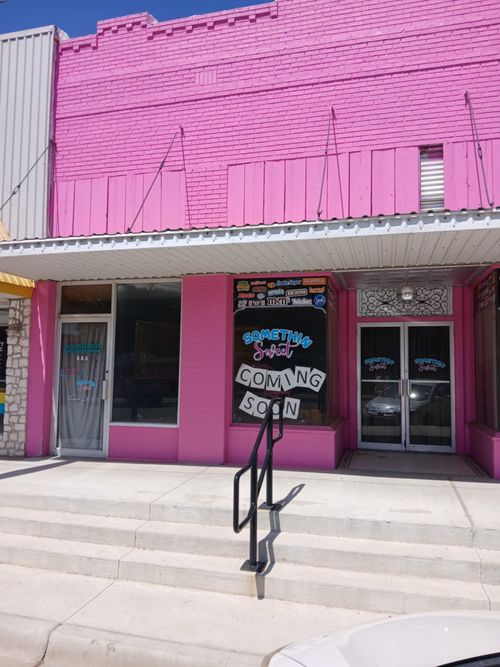 108 S Commercial Ave, Coleman, TX, 76834-4210 | Card Image